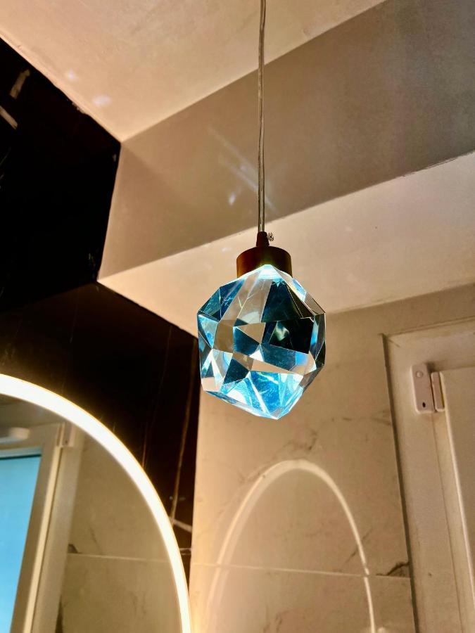 Palais 5Min Luxury&Cinema Studio 戛纳 外观 照片